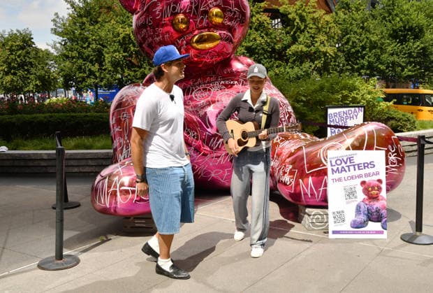 NEW YORK, NY - AUGUST 31: Jonah Marais and Zia Victoria pictured as GRAMMY-winning artist Seal visits Brendan Murphy™s 12-ft LOVE MATTERS¦Everywhere: The Loehr Bear, which was dedicated to The Person First, a nonprofit focused on youth mental health, resilience and helping young people develop the tools to thrive. Copyright: xx