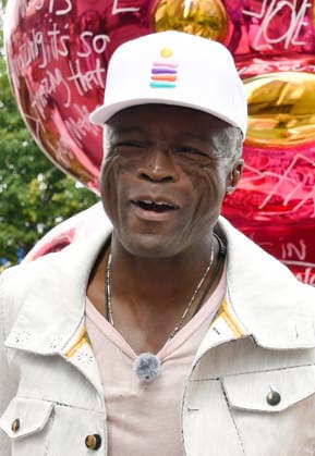 NEW YORK, NY - AUGUST 31 GRAMMY-winning artist Seal visits Brendan Murphy™s 12-ft LOVE MATTERS¦Everywhere: The Loehr Bear, which was dedicated to The Person First, a nonprofit focused on youth mental health, resilience and helping young people develop the tools to thrive. On August 31, 2026 in New York City. Copyright: xx