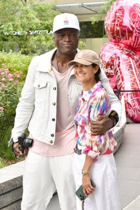 NEW YORK, NY - AUGUST 31 GRAMMY-winning artist Seal visits Brendan Murphy™s 12-ft LOVE MATTERS¦Everywhere: The Loehr Bear, which was dedicated to The Person First, a nonprofit focused on youth mental health, resilience and helping young people develop the tools to thrive. On August 31, 2026 in New York City. Copyright: xx