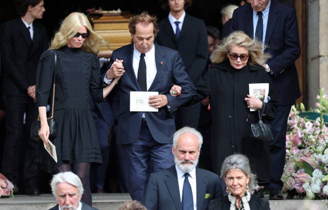 Claudia Schiffer ,Gilles Dufour , Catherine Deneuve attend Mathilde Favier funeral in Paris Claudia Schiffer ,Gilles Dufour , Catherine Deneuve Obseques de Mathilde Favier en l™Ã glise Saint-Sulpice a Paris . France , Paris le 31 aout 2026 Claudia Schiffer ,Gilles Dufour , Catherine Deneuve attend Mathilde Favier funeral in Paris Paris, August 31 th 2026  Copyright: xDavidxKerx