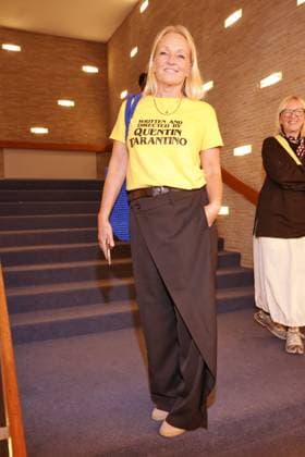 City of Blood guest wearing a T-shirt with a slogan; City of Blood premiere at Kino International, Berlin; Date: August 31, 2026 Copyright: xEventpress Kratschx