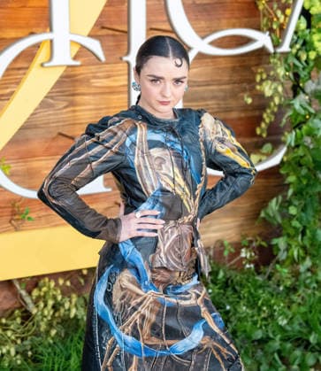 August 31, 2026, Westwood, California, United States: Maisie Williams arrives on the red carpet premiere of Practical Magic 2 at the Directors Village in Westwood California on Aug. 31, 2026. Westwood United States  - ZUMAt169 20260831_zep_t169_038 Copyright: xConnorxTerryx