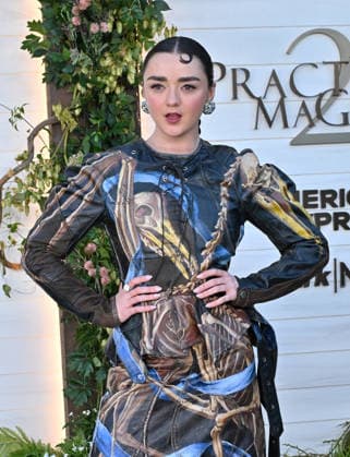 ˜Practical Magic 2™ US Premiere Maisie Williams arriving to the Practical Magic 2 US premiere held at the Directors Village on August 31, 2026 in Westwood, CA. Westwood Directors Village California USA Copyright: xLISAxOConnorx xAFF-USA.comx