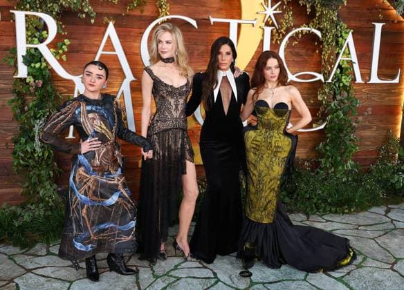 Practical Magical 2 Premiere in Los Angeles Practical Magical 2 Premiere at Directors Village Theater in Westwood, California on 8 31 26. 31 Aug 2026 Pictured: Maisie Williams, Nicole Kidman, Sandra Bullock, Joey King.  Copyright: xThexMegaxAgencyxRiverx xMEGAx