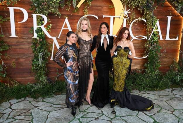 Practical Magical 2 Premiere in Los Angeles Practical Magical 2 Premiere at Directors Village Theater in Westwood, California on 8 31 26. 31 Aug 2026 Pictured: Maisie Williams, Nicole Kidman, Sandra Bullock, Joey King.  Copyright: xThexMegaxAgencyxRiverx xMEGAx