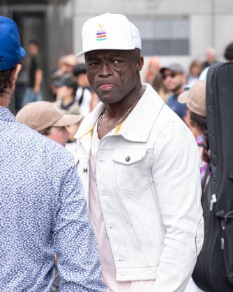 August 31, 2026, New York, Ny, United States: Seal sang beside a 14-foot purple and pink teddy bear sculpture called Love MattersÃ¢â‚¬Â¦Everywhere . Held at The Vessel at Hudson Yards in New York. Zuma Press August 31, 2026. New York United States  - ZUMAp281 20260831_zea_p281_018 Copyright: xPhotoxImagexPressx