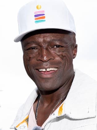 August 31, 2026, New York, Ny, United States: Seal sang beside a 14-foot purple and pink teddy bear sculpture called Love MattersÃ¢â‚¬Â¦Everywhere . Held at The Vessel at Hudson Yards in New York. Zuma Press August 31, 2026. New York United States  - ZUMAp281 20260831_zea_p281_027 Copyright: xPhotoxImagexPressx