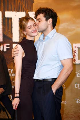 Daniel Zorn with Laura at the premiere of the Hulu Original series *City of Blood* at the Kino International in Berlin, August 31, 2026 Foto:xN.xKubelkax xFuturexImagex blood_6838