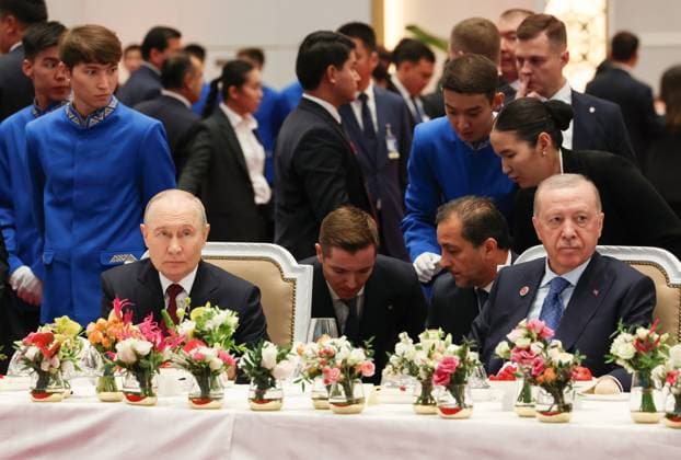Kyrgyzstan SCO Summit 9232469 01.09.2026 Russian President Vladimir Putin and Turkish President Recep Tayyip Erdogan attend an official reception for heads of delegations from Shanghai Cooperation Organisation (SCO) member states and invited international organisations in Bishkek, Kyrgyzstan. Vyacheslav Prokofiev Sputnik Bishkek Kyrgyzstan  Copyright: xVyacheslavxProkofievx