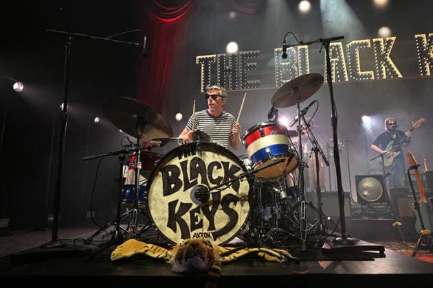 ‘The Black Keys’ performing at Eventim Apollo in London LONDON, ENGLAND - AUGUST 31: Patrick Carney of ‘The Black Keys’ performing at Eventim Apollo on August 31, 2026 in London, England. CAP MAR MAR Great Britain UK Copyright: xMartinxHarris CapitalxPicturesx