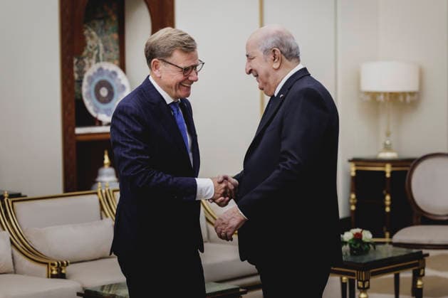 (L-R) Johann Wadephul (CDU), Bundesaussenminister, und Abdelmadjid Tebboune, Praesident von Algerien, aufgenommen im Rahmen eines gemeinsamen Treffens in Algier, 01.09.2026. Fotografiert im Auftrag des Auswaertigen Amtes. Algier Algerien *** L R Johann Wadephul (CDU), Federal Minister of Foreign Affairs, and Abdelmadjid Tebboune, President of Algeria, photographed during a joint meeting in Algiers on September 1, 2026. Photographed on behalf of the Federal Foreign Office, Algiers, Algeria Copyright: xFlorianxGaertner AAx