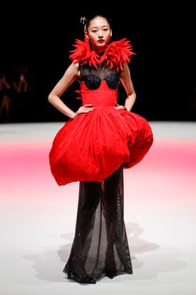 September 1, 2026, Tokyo, Japan: A model wearing fashion designer Rhett Eala s collection walks down the runway during the BENCH Fashion Show Threads of Dreams , part of the Rakuten Fashion Week TOKYO 2027 Spring Summer Collection. BENCH is the largest fashion and lifestyle brand in Philippines. The fashion week runs from August 31 to September 5. Tokyo Japan  - ZUMAm191 20260901_aap_m191_023 Copyright: xRodrigoxReyesxMarinx
