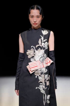 September 1, 2026, Tokyo, Japan: A model wearing fashion designer Joey Samson s collection walks down the runway during the BENCH Fashion Show Threads of Dreams , part of the Rakuten Fashion Week TOKYO 2027 Spring Summer Collection. BENCH is the largest fashion and lifestyle brand in Philippines. The fashion week runs from August 31 to September 5. Tokyo Japan  - ZUMAm191 20260901_aap_m191_041 Copyright: xRodrigoxReyesxMarinx