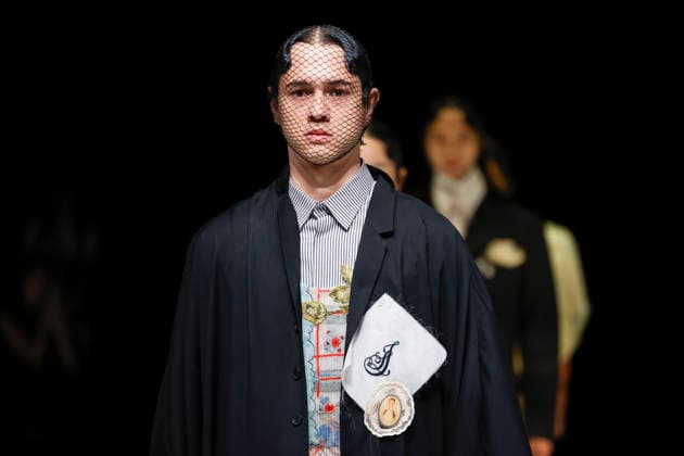 September 1, 2026, Tokyo, Japan: Models wearing fashion designer Joey Samson s collection walk down the runway during the BENCH Fashion Show Threads of Dreams , part of the Rakuten Fashion Week TOKYO 2027 Spring Summer Collection. BENCH is the largest fashion and lifestyle brand in Philippines. The fashion week runs from August 31 to September 5. Tokyo Japan  - ZUMAm191 20260901_aap_m191_055 Copyright: xRodrigoxReyesxMarinx