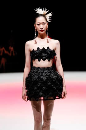 September 1, 2026, Tokyo, Japan: A model wearing fashion designer Rhett Eala s collection walks down the runway during the BENCH Fashion Show Threads of Dreams , part of the Rakuten Fashion Week TOKYO 2027 Spring Summer Collection. BENCH is the largest fashion and lifestyle brand in Philippines. The fashion week runs from August 31 to September 5. Tokyo Japan  - ZUMAm191 20260901_aap_m191_061 Copyright: xRodrigoxReyesxMarinx
