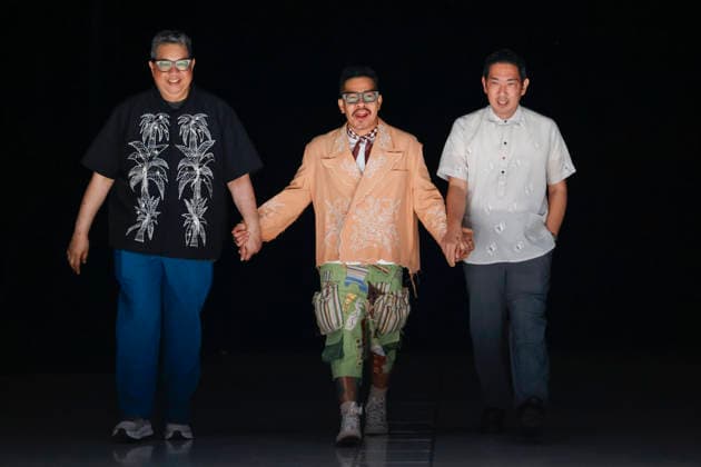 September 1, 2026, Tokyo, Japan: (L to R) Filipino fashion designers Rhett Eala, Jaggy Glarino and Joey Samson, greet to the audience after their runway during the BENCH Fashion Show Threads of Dreams , part of the Rakuten Fashion Week TOKYO 2027 Spring Summer Collection. BENCH is the largest fashion and lifestyle brand in Philippines. The fashion week runs from August 31 to September 5. Tokyo Japan  - ZUMAm191 20260901_aap_m191_069 Copyright: xRodrigoxReyesxMarinx