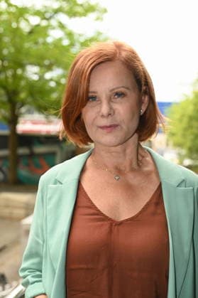 Actress Petra Blossey poses at the big fan gathering and awards ceremony for the RTL series *Unter Uns*