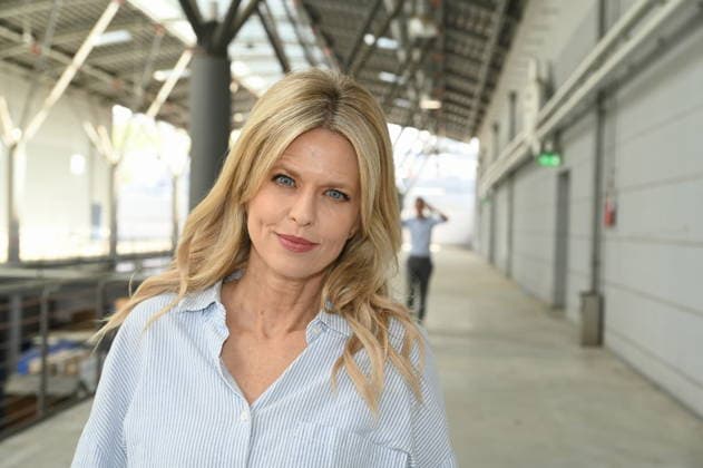 Actress Miriam Lahnstein poses at the big fan gathering and awards ceremony for the RTL series *Unter Uns*