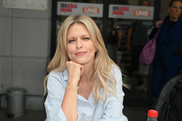 Actress Miriam Lahnstein poses at the big fan gathering and awards ceremony for the RTL series *Unter Uns*