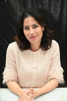 Actress Valea Katharina Scalabrino poses at the big fan gathering and awards ceremony for the RTL series *Unter Uns*