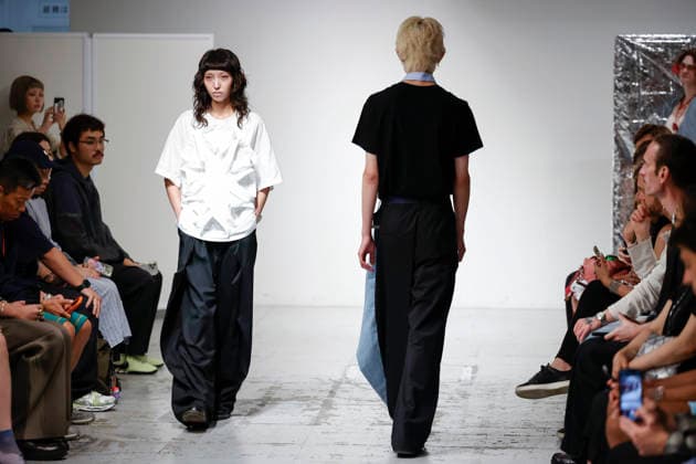 September 1, 2026, Tokyo, Japan: Models walk the runway presenting designer Mitsuru Okazaki s Spring Summer 2027 collection during Rakuten Fashion Week TOKYO. The fashion week runs from August 31 to September 5. Tokyo Japan  - ZUMAm191 20260901_aap_m191_091 Copyright: xRodrigoxReyesxMarinx