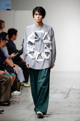 September 1, 2026, Tokyo, Japan: A model walks the runway presenting designer Mitsuru Okazaki s Spring Summer 2027 collection during Rakuten Fashion Week TOKYO. The fashion week runs from August 31 to September 5. Tokyo Japan  - ZUMAm191 20260901_aap_m191_092 Copyright: xRodrigoxReyesxMarinx