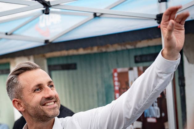 Demokratiefest Haldensleben mit dem AfD-Spitzenkandidaten Ulrich Siegmund, der rund drei Stunden vor Ort teilnimmt;Wahlkampfveranstaltung AfD Demokratiefest in Haldensleben Landtagswahl Sachsen-Anhalt 2026, Haldensleben Sachsen-Anhalt Deutschland Schützenhaus der Schützengilde *** Haldensleben Democracy Festival featuring AfD lead candidate Ulrich Siegmund, who will be on site for about three hours; AfD campaign event at the Democracy Festival in Haldensleben; 2026 Saxony-Anhalt state election; Haldensleben, Saxony-Anhalt, Germany; Schützenhaus of the Schützengilde
