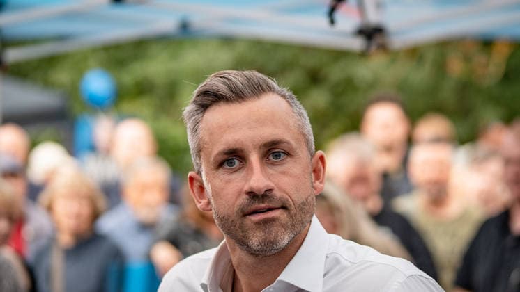 Demokratiefest Haldensleben mit dem AfD-Spitzenkandidaten Ulrich Siegmund, der rund drei Stunden vor Ort teilnimmt;Wahlkampfveranstaltung AfD Demokratiefest in Haldensleben Landtagswahl Sachsen-Anhalt 2026, Haldensleben Sachsen-Anhalt Deutschland Schützenhaus der Schützengilde *** Haldensleben Democracy Festival featuring AfD lead candidate Ulrich Siegmund, who will be on site for about three hours; AfD campaign event at the Democracy Festival in Haldensleben; 2026 Saxony-Anhalt state election; Haldensleben, Saxony-Anhalt, Germany; the Schützenhaus of the Schützengilde