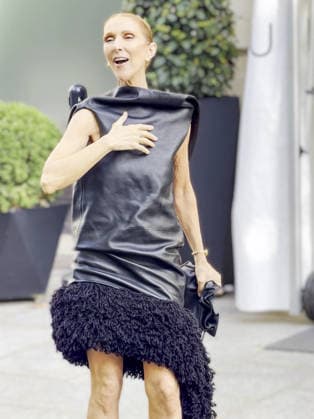 Céline Dion leaves the Royal Monceau surrounded by a crowd of fans and shares a lovely moment with them, dancing to one of her most iconic songs, Pour que tu m’aimes encore, in Paris, France, on September 1, 2026 Léa Vieillot Bestimage Canadian singer Celine Dion leaves the Royal Monceau surrounded by a crowd of fans and shares a lovely moment with them, dancing to one of her most iconic songs, Pour que tu m’aimes encore, in Paris, France, on September 1, 2026 Paris France  Copyright: xLÃ axVieillot BestimagexLÃ axVieillot Bestimagex