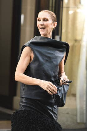 Celine Dion Outside The Royal Monceau - Paris Celine Dion outside the Le Royal Monceau hotel greeted by her fans who sing her one of her songs in Paris, France on September 1, 2026. Photo by Florian Poitout ABACAPRESS.COM Paris France  Copyright: xPoitoutxFlorian ABACAx