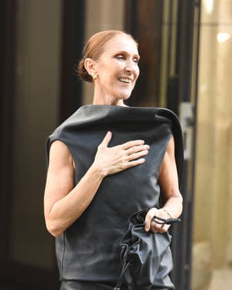 Celine Dion Outside The Royal Monceau - Paris Celine Dion outside the Le Royal Monceau hotel greeted by her fans who sing her one of her songs in Paris, France on September 1, 2026. Photo by Florian Poitout ABACAPRESS.COM Paris France  Copyright: xPoitoutxFlorian ABACAx