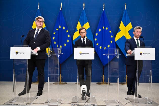 STOCKHOLM, SVERIGE 20260901 Justitieminister Gunnar Strömmer (M), statsminister Ulf Kristersson (M) och försvarsminister Pal Jonson (M) under en pressträff pa Rosenbad med anledning av det besked som Tysklands regering presenterat rörande hybridangreppet i Leipzig den 4:e augusti. STOCKHOLM SVERIGE x10430x *** STOCKHOLM, SWEDEN, September 1, 2026 Minister of Justice Gunnar Strömmer (M), Prime Minister Ulf Kristersson (M), and Minister of Defense Pal Jonson (M) during a press conference at Rosenbad following the announcement by the German government regarding the hybrid attack in Leipzig on August 4. STOCKHOLM, SWEDEN x10430x  Copyright: xChristinexOlsson TTx PRESSTRÄFF OM EUROPEISKA SÄKERHETSLÄGET u2TttJ-o3s4