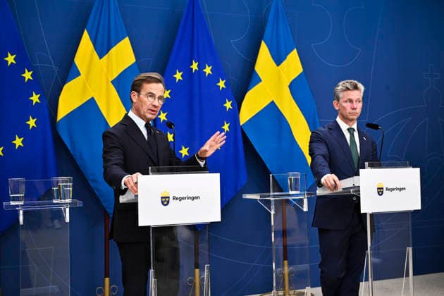 STOCKHOLM, SVERIGE 20260901 Statsminister Ulf Kristersson (M) och försvarsminister Pal Jonson (M) under en pressträff pa Rosenbad med anledning av det besked som Tysklands regering presenterat rörande hybridangreppet i Leipzig den 4:e augusti. STOCKHOLM SVERIGE x10430x *** STOCKHOLM, SWEDEN 20260901 Prime Minister Ulf Kristersson (M) and Defense Minister Pal Jonson (M) during a press conference at Rosenbad regarding the announcement made by the German government concerning the hybrid attack in Leipzig on August 4 STOCKHOLM SWEDEN x10430x  Copyright: xChristinexOlsson TTx PRESSTRÄFF OM EUROPEISKA SÄKERHETSLÄGET 4CmKhcFLEJ4