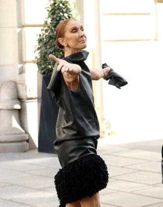 Celebrity, Celine Dion in Paris #3 CÃ line Dion leaves her apartment in Paris for the rehearsals of her shows CÃ line Dion leaves her apartment in Paris for the rehearsals of her shows in Paris, France on September 1, 2026  Copyright: xDidierxFereyx