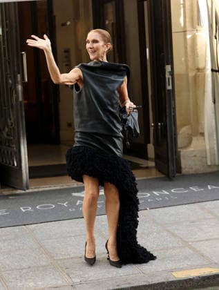 Celebrity, Celine Dion in Paris #3 CÃ line Dion leaves her apartment in Paris for the rehearsals of her shows CÃ line Dion leaves her apartment in Paris for the rehearsals of her shows in Paris, France on September 1, 2026  Copyright: xDidierxFereyx