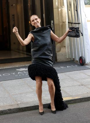 Celebrity, Celine Dion in Paris #3 CÃ line Dion leaves her apartment in Paris for the rehearsals of her shows CÃ line Dion leaves her apartment in Paris for the rehearsals of her shows in Paris, France on September 1, 2026  Copyright: xDidierxFereyx