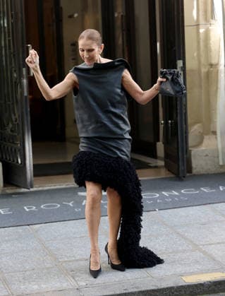 Celebrity, Celine Dion in Paris #3 CÃ line Dion leaves her apartment in Paris for the rehearsals of her shows CÃ line Dion leaves her apartment in Paris for the rehearsals of her shows in Paris, France on September 1, 2026  Copyright: xDidierxFereyx