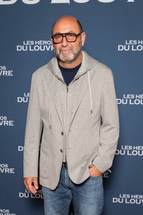 Les Heros Du Louvre Premiere - Paris AJ French actor Kad Merad attend the photocell of the « Les Heros Du Louvre » Paris Premiere at Cinema l Arlequin on September 1, 2026 in Paris, France. Photo by Alexis Jumeau ABACAPRESS.COM Paris France  Copyright: xJumeauxAlexis ABACAx