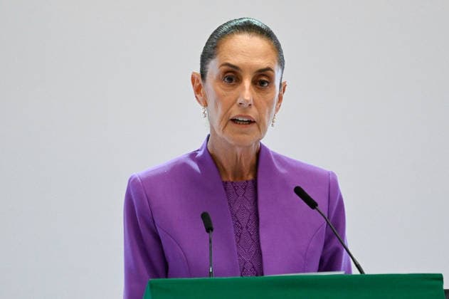 Mexico s President Sheinbaum Delivers 2025-2026 Government Report Mexican President Claudia Sheinbaum Pardo delivers a speech from behind a podium during her Government Report for the 2025-2026 term at the National Palace on September 1, 2026 in Mexico City, Mexico. (Photo by Carlos Santiago Eyepix Group) Copyright: xCarlosxSantiagox xEyepixxGroupx CS_01092026_196763