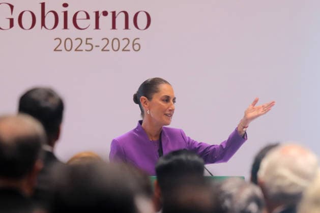 Mexico s President Sheinbaum Delivers 2025-2026 Government Report Mexican President Claudia Sheinbaum Pardo delivers a speech from behind a podium during her Government Report for the 2025-2026 term at the National Palace on September 1, 2026 in Mexico City, Mexico. (Photo by Carlos Santiago Eyepix Group) Copyright: xCarlosxSantiagox xEyepixxGroupx CS_01092026_196767
