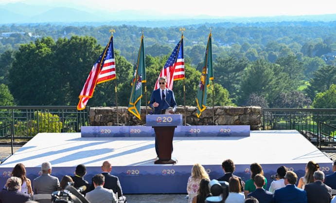 US Treasury Secretary Scott Bescent ASHEVILLE, USA - SEPTEMBER 1: US Treasury Secretary Scott Bescent holds a press conference at the conclusion of the G20 Summit of Finance Ministers and Central Bank Governors at the Omni Grove Park Inn in Asheville NC, United States on September 01, 2026 Peter Zay Anadolu North Carolina United States. Editorial use only. Please get in touch for any other usage.  Copyright: x2026xAnadoluxPeterxZayx
