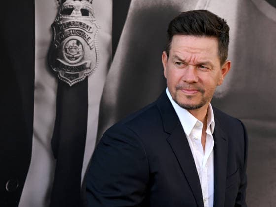 ˜By Any Means™ Los Angeles Premiere Mark Wahlberg arriving to the By Any Means Los Angeles premiere held at the Paramount Theatre on September 1, 2026 in Los Angeles, CA. Los Angeles Paramount Theatre California USA Copyright: xLeexWattx xAFF-USA.COMx