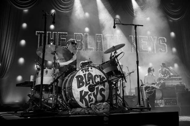 The Black Keys at O2 Academy Brixton 01 09 2026 American rock duo The Black Keys perform at O2 Academy Brixton in London on 1st September 2026 as part of their The Peaches n Kream World Tour 26 . Image is converted to black and white. Dan Auerbach lead vocals, guitars Patrick Carney drums, percussions, Credit:Zoran Veselinovic B4859 Avalon UK, London, O2 Academy Brixton  Copyright: xZoranxVeselinovicx xB4859x xAvalonx 1130011818