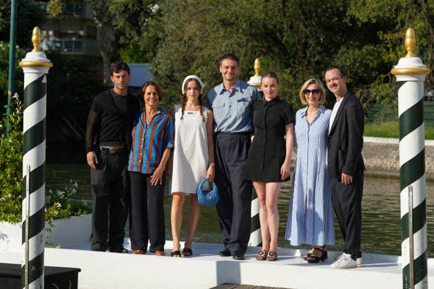 Aaron Altaras, Alina Marazzi, Emilia Schule, Lucas Englander, Luna Wedler, Valia Santella, and Jonas Dornbach arriving ahead of the 83rd Venice International Film Festival on September 1, 2026, in Venice, Italy. Lucia Sabatelli, Bestimage, Venice, Italy Copyright: xLuciaxSabatellix xBestimagexLuciaxSabatellix xBestimagex