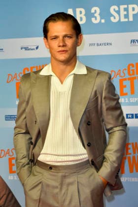 ABB GEWISSEETWAS Max von der Groeben appears on the red carpet at the NRW Kino film premiere of *Das gewisse Etwas* at the Cinedom theater on September 1, 2026, in Cologne, North Rhine-Westphalia, Germany