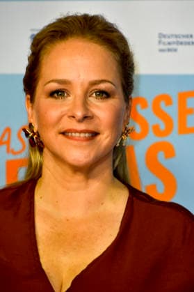 ABB GEWISSEETWAS: Jasmin Schwiers appears on the red carpet at the NRW Kino film premiere of *Das gewisse Etwas* at the Cinedom theater on September 1, 2026, in Cologne, North Rhine-Westphalia, Germany