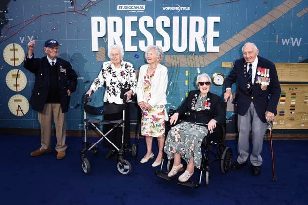 Colin Bell, Ruth Barnwell, Dorothea Barron, Marie Scott und Mervyn Kersh Bem bei der Premiere des Kinofilms Pressure im Odeon Luxe Leicester Square. London, 01.09.2026 *** Colin Bell, Ruth Barnwell, Dorothea Barron, Marie Scott, and Mervyn Kersh Bem at the premiere of the movie *Pressure* at the Odeon Luxe Leicester Square in London, September 1, 2026 Foto:xS.xVasx xFuturexImagex pressure_6925