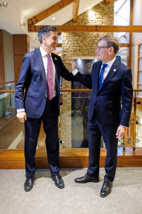 Johann Wadephul (CDU), Federal Foreign Minister, attends the Gymnich meeting of EU foreign ministers. Pictured here during a meeting with British Foreign Secretary Ed Miliband in Wicklow, September 2, 2026. Photograph taken on behalf of the Federal Foreign Office in Wicklow, Ireland. Copyright: xThomasxImox
