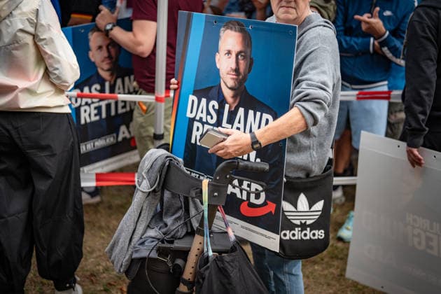 Demokratiefest Haldensleben mit dem AfD-Spitzenkandidaten Ulrich Siegmund, der rund drei Stunden vor Ort teilnimmt;Wahlkampfveranstaltung AfD Demokratiefest in Haldensleben Landtagswahl Sachsen-Anhalt 2026, Haldensleben Sachsen-Anhalt Deutschland Schützenhaus der Schützengilde *** Haldensleben Democracy Festival featuring AfD lead candidate Ulrich Siegmund, who will be on site for about three hours; AfD campaign event at the Democracy Festival in Haldensleben; 2026 Saxony-Anhalt state election; Haldensleben, Saxony-Anhalt, Germany; Schützenhaus of the Schützengilde