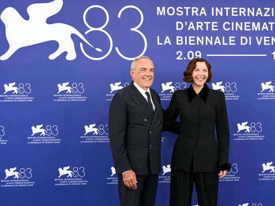 IPA88024744 - Venice, 83rd Venice International Film Festival 2026 - Day 1 - Jury Photocall - Pictured: Maggie Gyllenhaal and Alberto Barbera  Copyright: xAlbertoxTerenghix xPoolxPhotoxEventsx08x 88024744